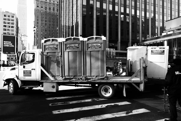 Best Local porta potty services  in Las Maravillas, NM